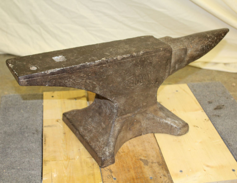 Bargain John's Antiques | Antique Blacksmith Iron Anvil - Trenton - 130 ...