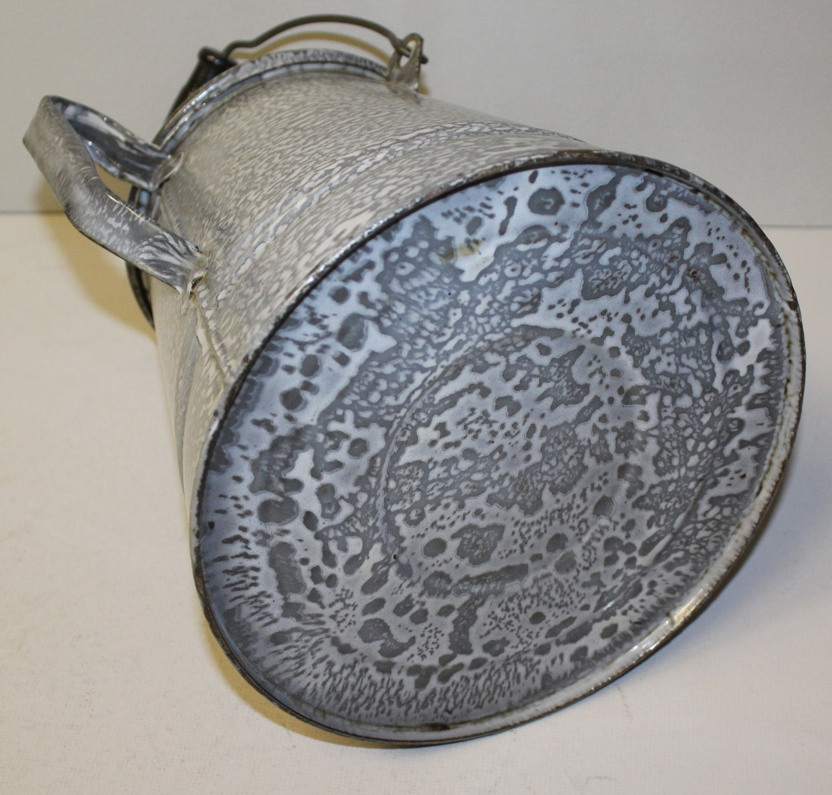 Vintage Large Granite Ware Enamel Double Handle Cowboy Coffee Pot