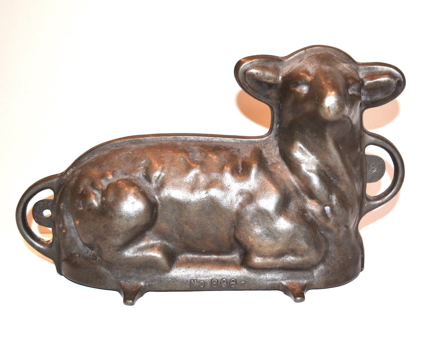 Cast iron clearance lamb mold