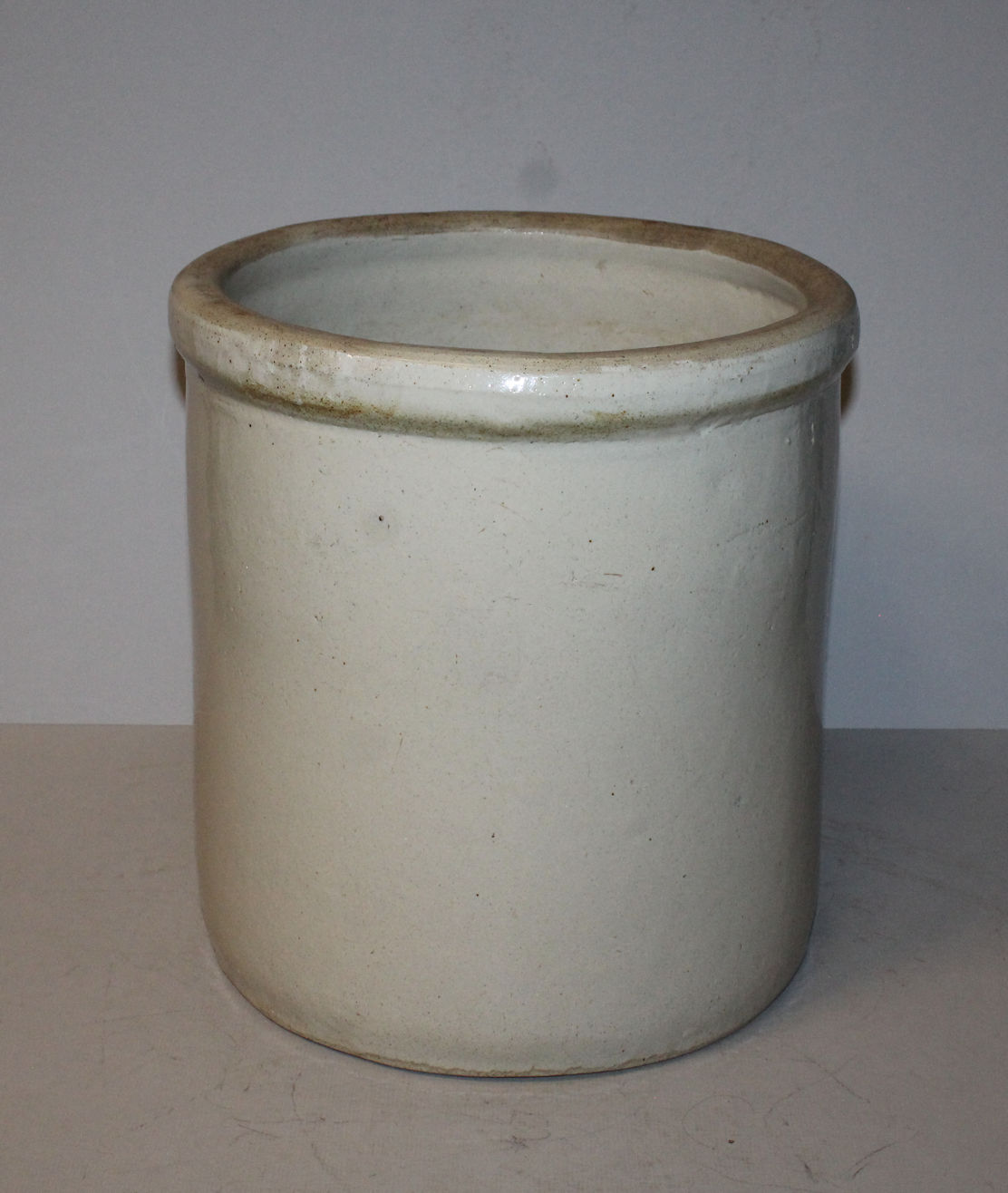 Bargain John's Antiques | Stoneware Crock - 6 gallon Western Stoneware ...